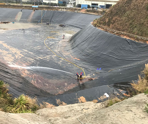 石柱废水池清理