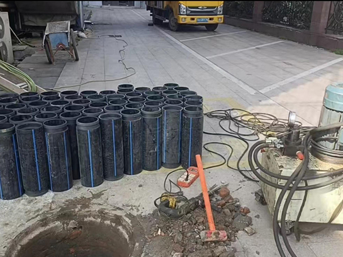 石柱PE置换管厂家 DN315置换管 非开挖管短管置换